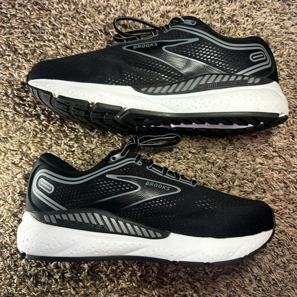 Brooks Ariel GTS 23 Running Shoes Women’s Size 9.5 (2E) Black White 1203902E090 - Picture 3 of 8